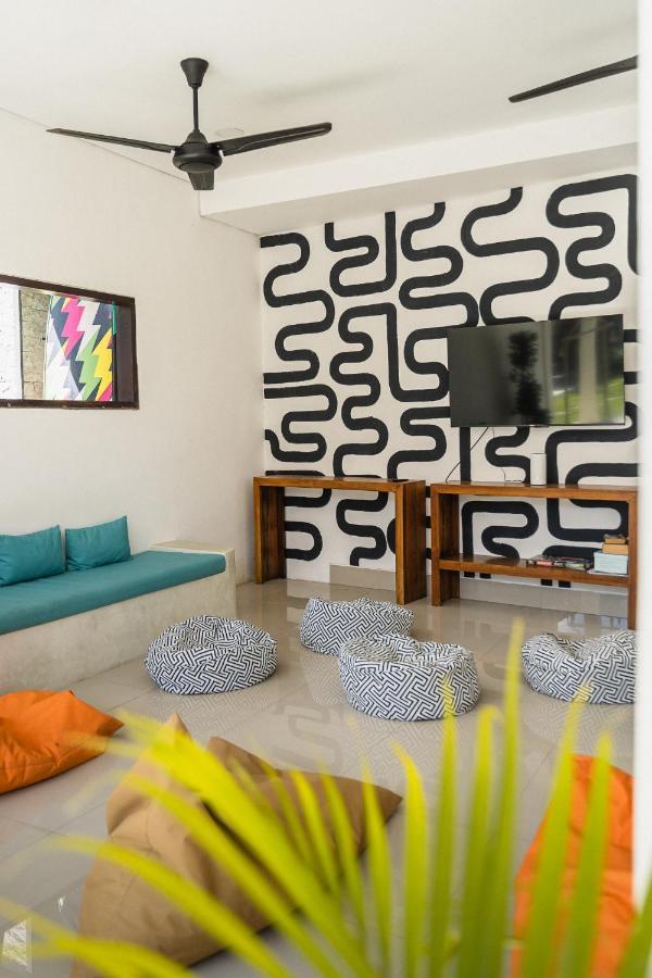 Shaka Clan Surf Hotel Canggu  Exterior photo