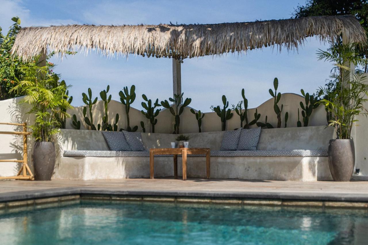 Shaka Clan Surf Hotel Canggu  Exterior photo